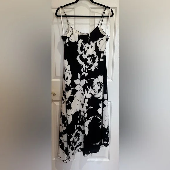 Lauren Ralph Lauren Elegant Black and White Asymmetrical Floral Dress size 10 - Picture 2 of 7